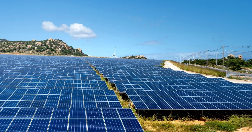 14 Solar Power Business Ideas with High Potential